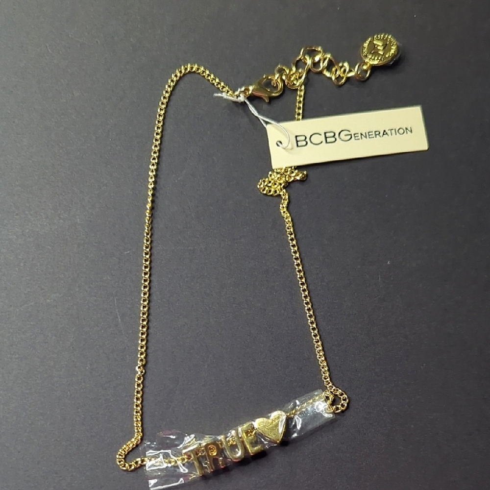 ❤️5/$25 🌟BCBGeneration Gold 'True' Necklace